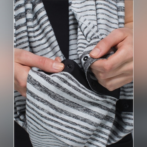 Lululemon Vinyasa Scarf *RuluMini Akido Stripe Heathered Black Heathered Silver - Picture 2 of 7